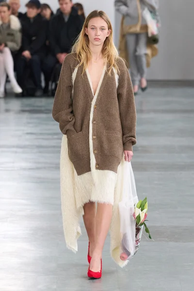 Look 6